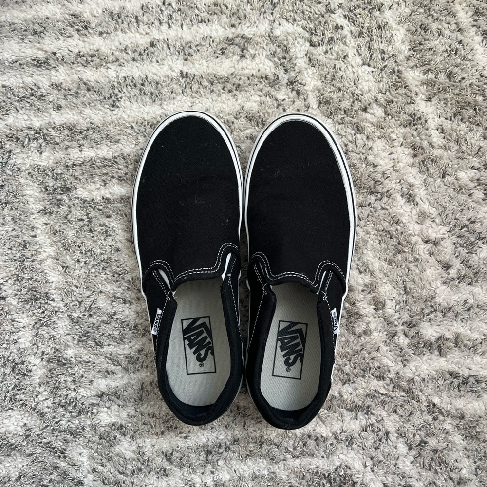 black and white vans slip ons!